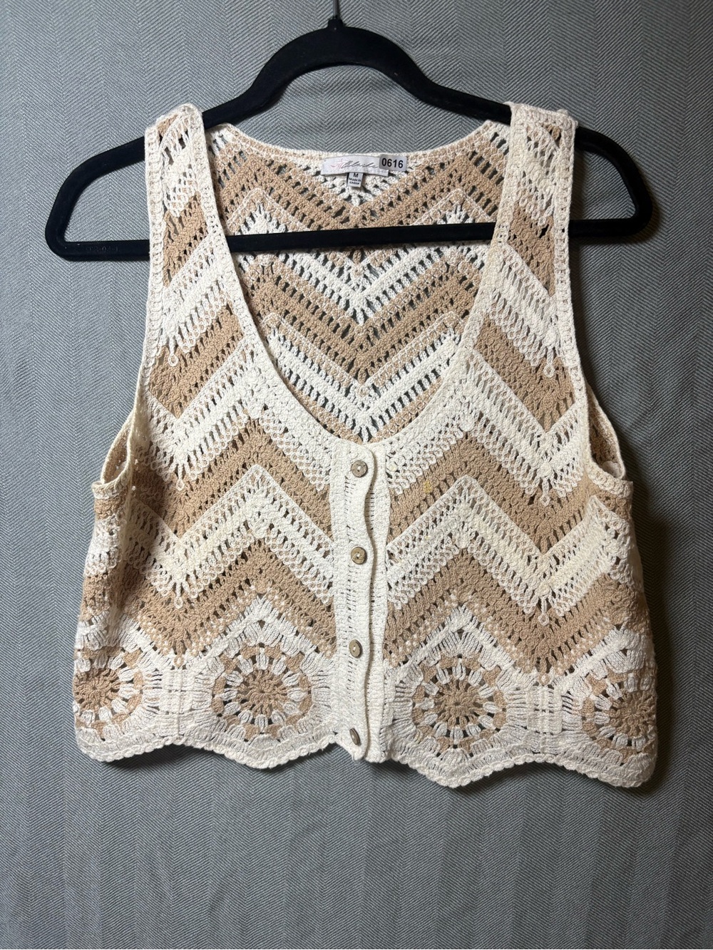 Xhilaration Crochet Chevron Button-Front Camisole in Cream and Tan 0616